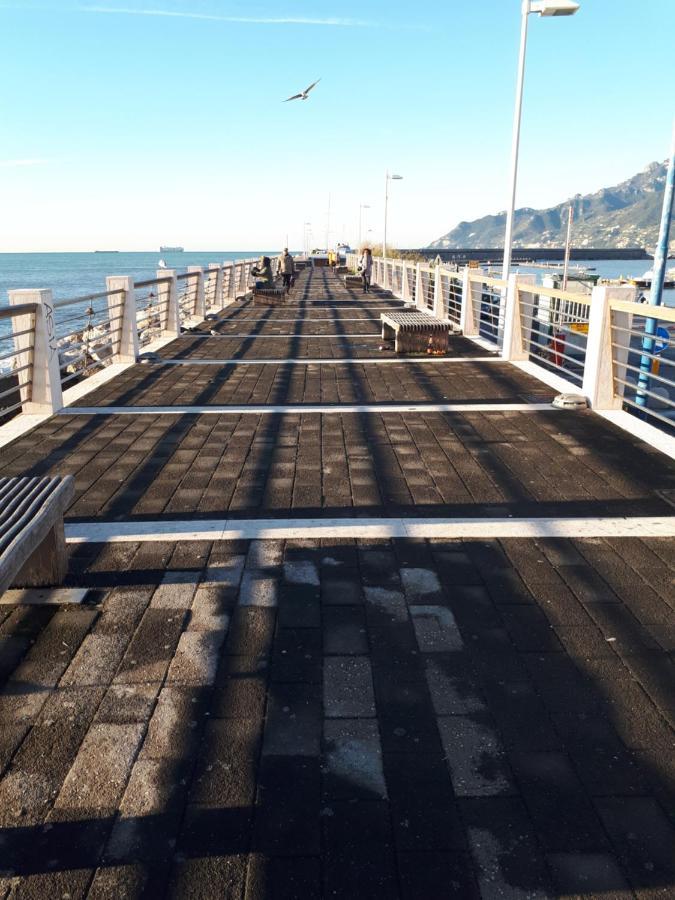 Salerno Centraal Buitenkant foto