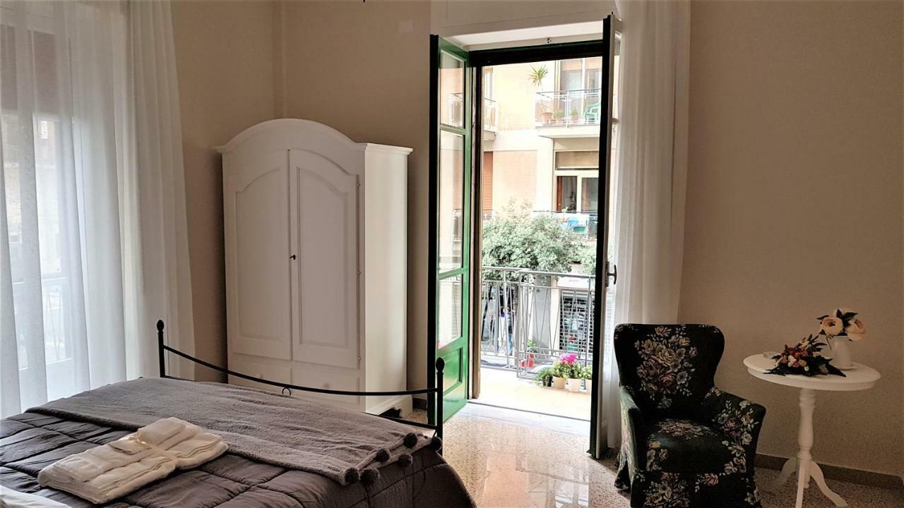 Salerno Centraal Buitenkant foto
